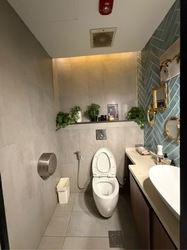 Maju Avenue (D19), Retail #635913561